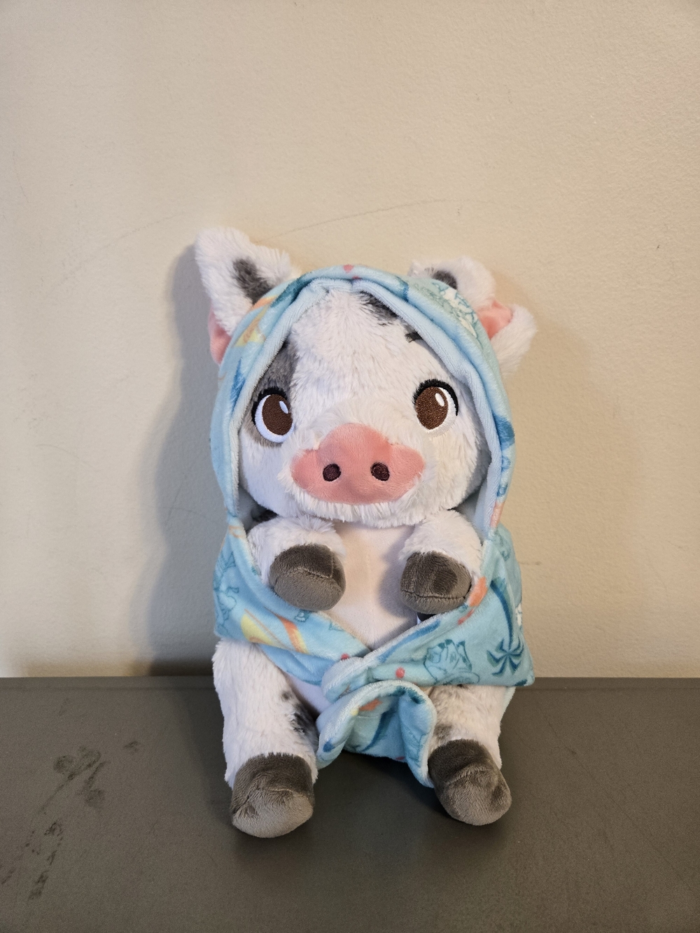 Disney Store Official Moana Pua Plush with Blanket Pouch 11" Plush Toy